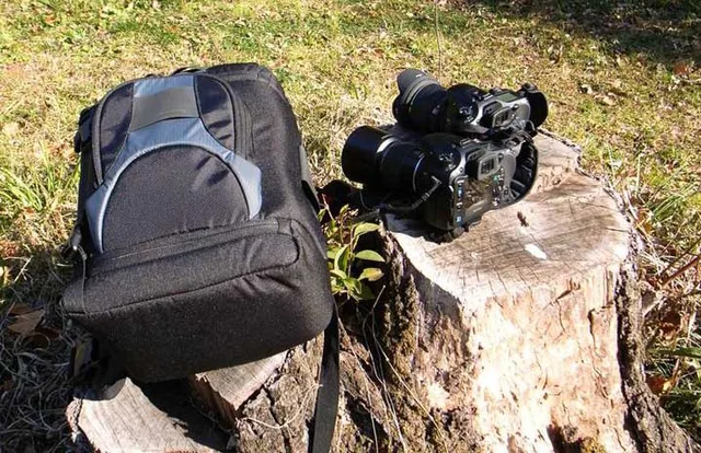 Lowepro Slingshot 200 AW, photograph by Guest, photo 2