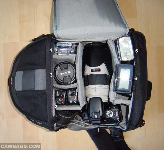 Lowepro Slingshot 300 AW, photograph by Guest, photo 1