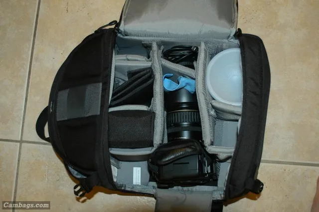 Lowepro Slingshot 300 AW, photograph by Guest, photo 3