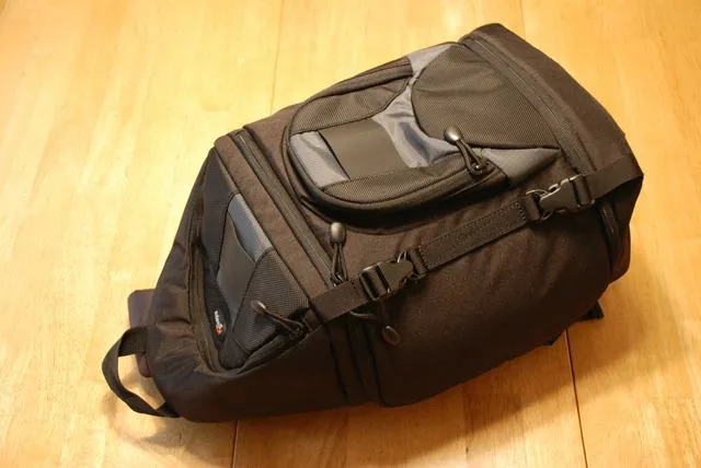 Lowepro Slingshot 200 AW, photograph by Guest, photo 4