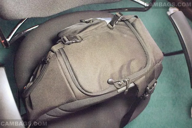 Lowepro Slingshot 200 AW, photograph by Guest, photo 5