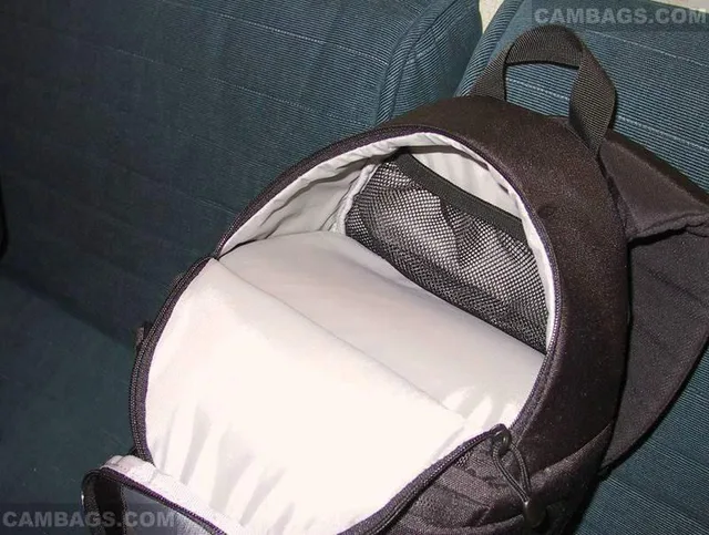 Lowepro Slingshot 200 AW, photograph by Guest, photo 3
