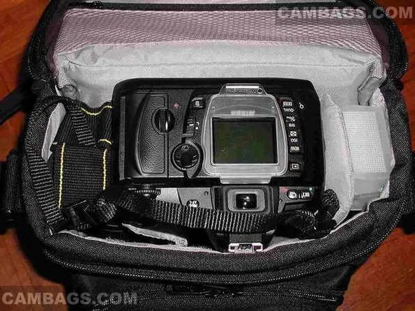 Lowepro Nova 2 AW, photograph by Guest, photo 1