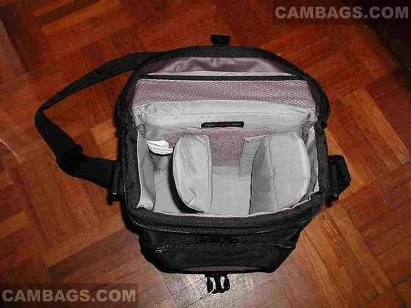 Lowepro Nova 2 AW, photograph by Guest, photo 2