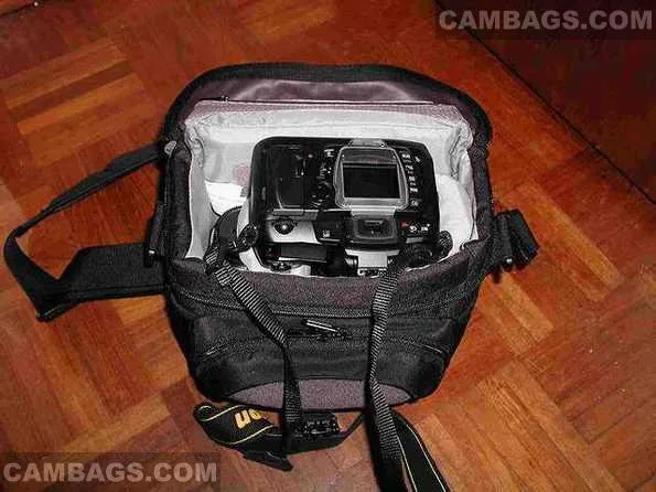 Lowepro Nova 2 AW, photograph by Guest, photo 4
