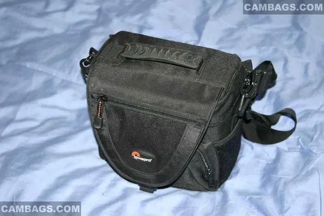 Lowepro Nova 2 AW, photograph by Guest, photo 1