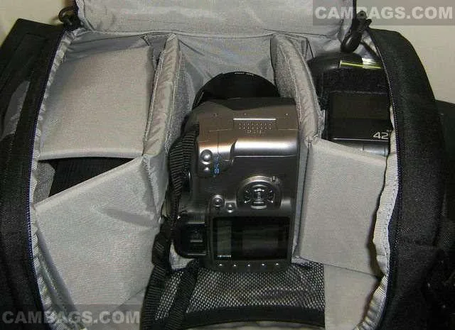 Lowepro Slingshot 200 AW, photograph by Guest, photo 2