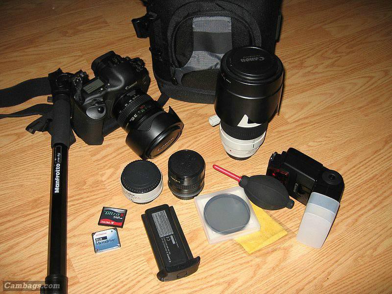 Lowepro Slingshot 200 AW, photograph by Guest