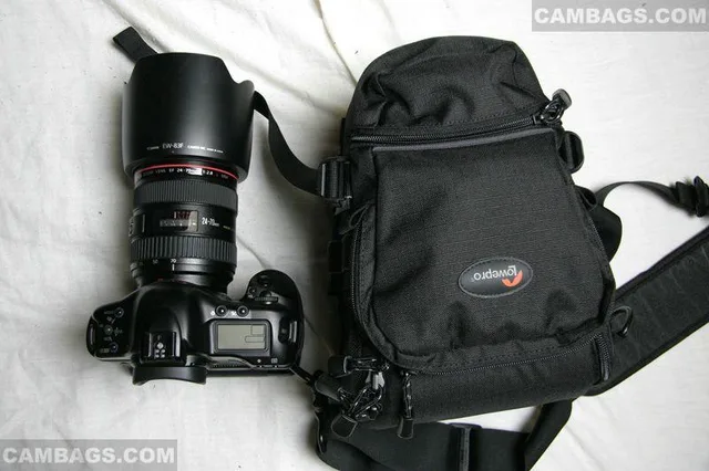 Lowepro Toploader 70AW, photograph by Guest, photo 1