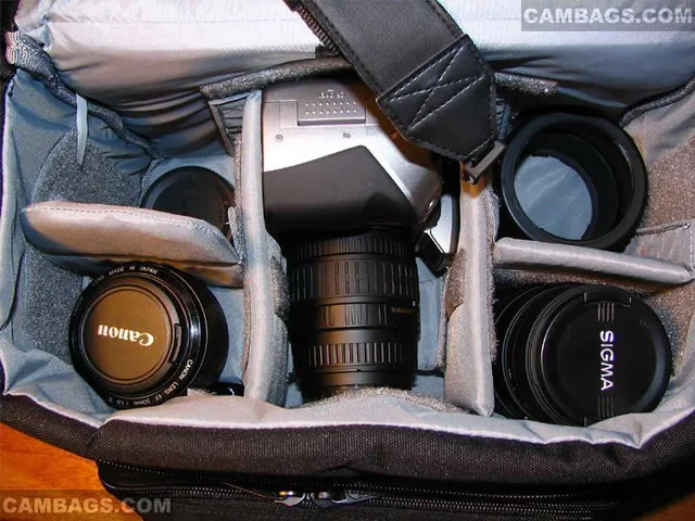 Lowepro Nova 4 AW, photograph by Guest, photo 2