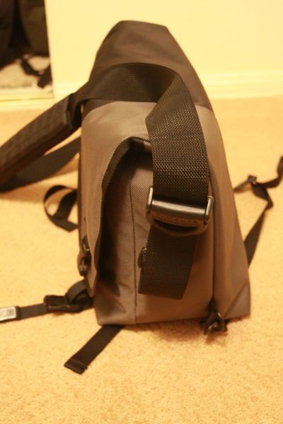 Timbuk2 Snoop Camera Messenger, photograph by Super User