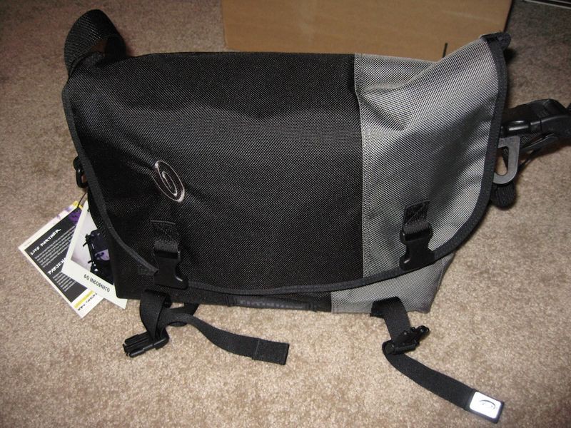 Timbuk2 Snoop Camera Messenger, photograph by Super User