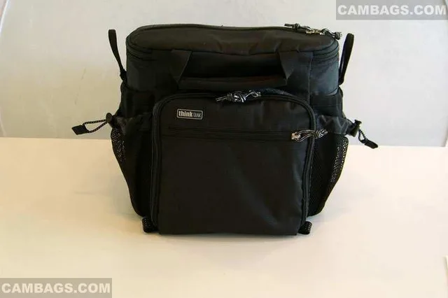 Here is the front of the Speed Racer. It is a waist pack that also has a shoulder strap should you decide to use it in addition to the waist belt.