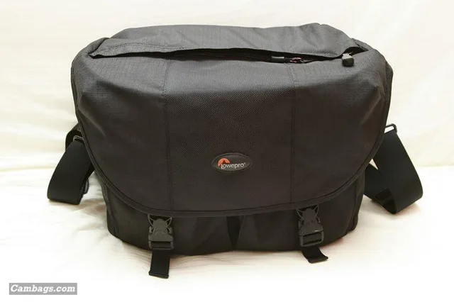 Lowepro Stealth Reporter 500 AW, photograph by Guest, photo 1
