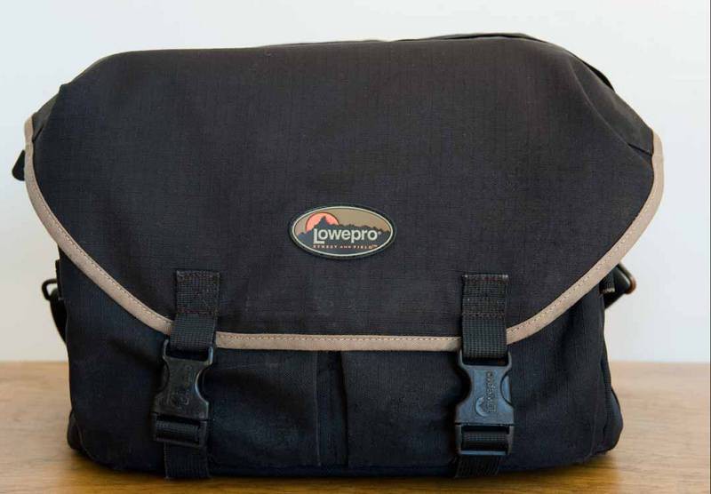 Lowepro Stealth Reporter 400 AW, photograph by Guest