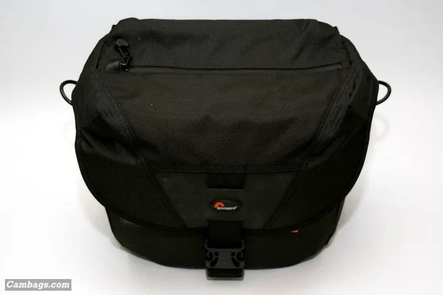 Lowepro Stealth Reporter D300 AW, photograph by Guest, photo 2