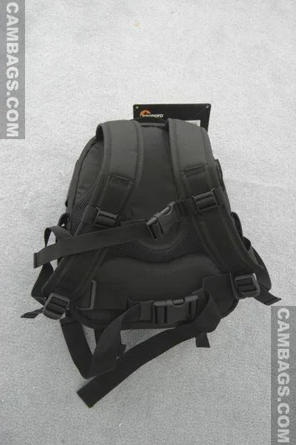Lowepro Micro Trekker 200, photograph by Guest, photo 3