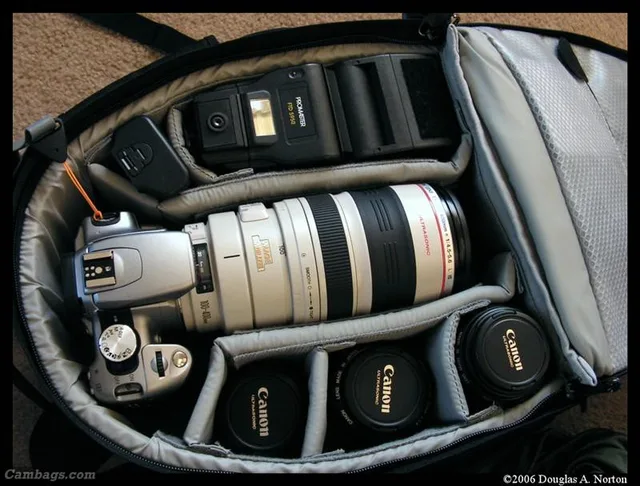 Lowepro Micro Trekker 200, photograph by Guest, photo 1