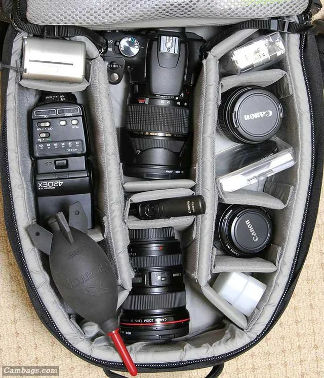 Lowepro Mini Trekker AW, photograph by Guest, photo 1