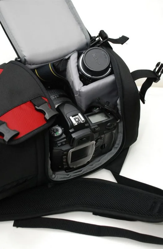 Lowepro FastPack 100, photograph by Guest, photo 1