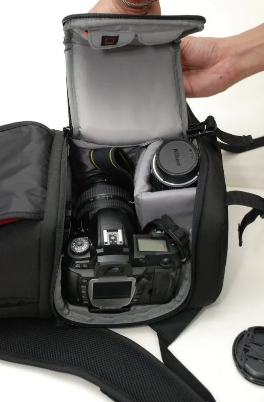 Lowepro FastPack 100, photograph by Guest, photo 3