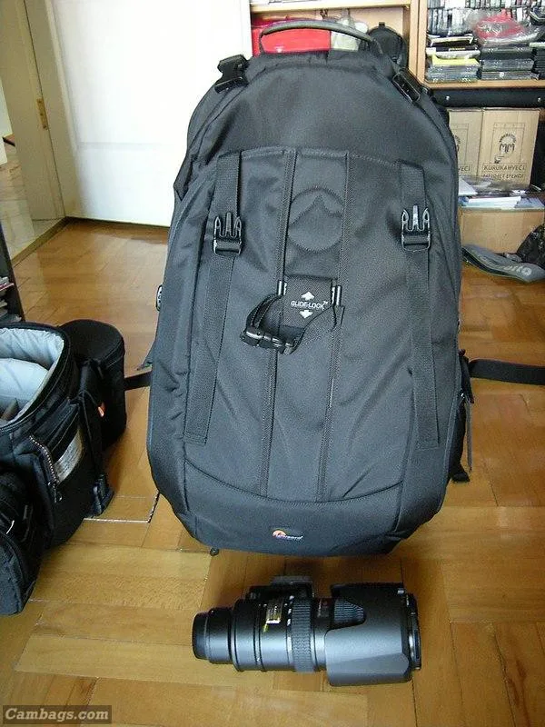 Lowepro CompuPrimus AW, photograph by Guest, photo 2