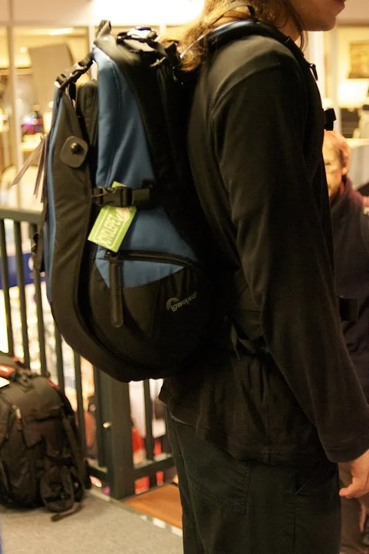 Lowepro CompuPrimus AW, photograph by Guest, photo 1