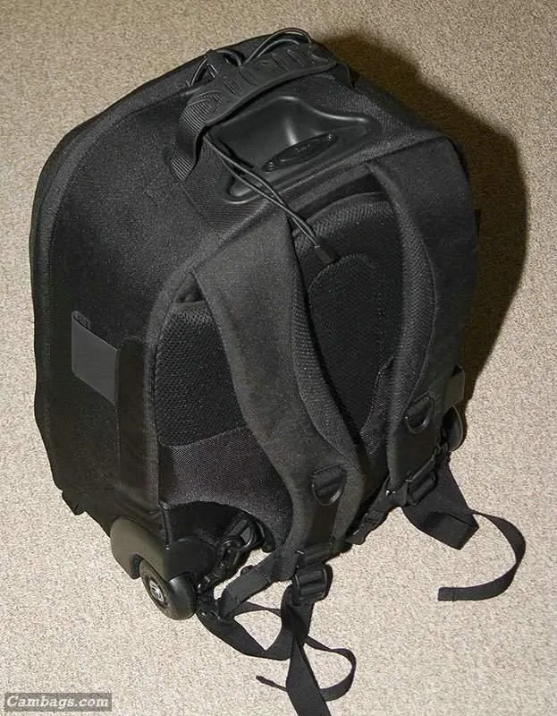 Lowepro Rolling CompuTrekker AW, photograph by Guest, photo 4