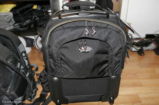 Lowepro Road Runner Mini AW, photograph by Guest, photo 3