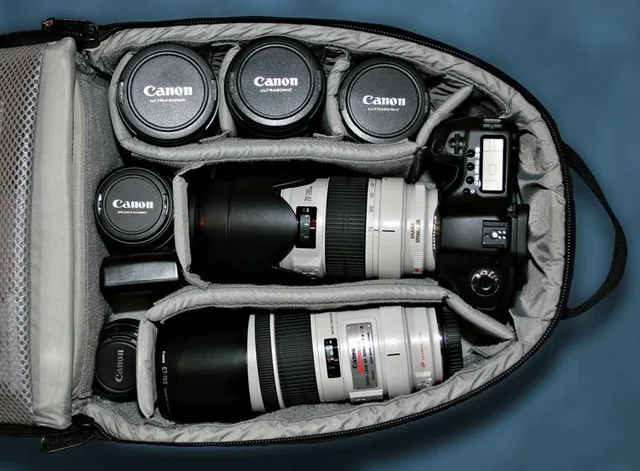 Lowepro Mini Trekker AW, photograph by Guest, photo 3