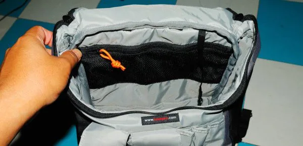 Lowepro Versapack 200 AW, photograph by Guest, photo 3