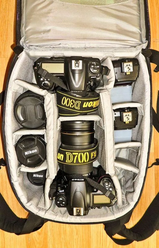 Lowepro Vertex 100 AW, photograph by Guest, photo 1