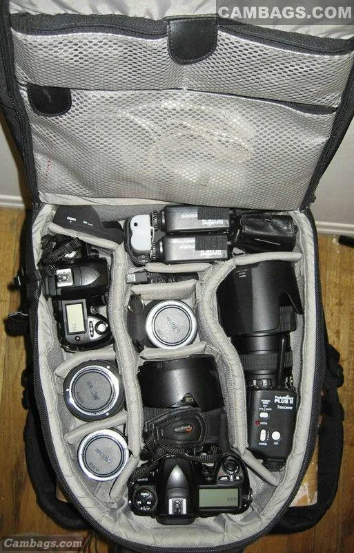 Lowepro CompuTrekker AW, photograph by Guest, photo 1