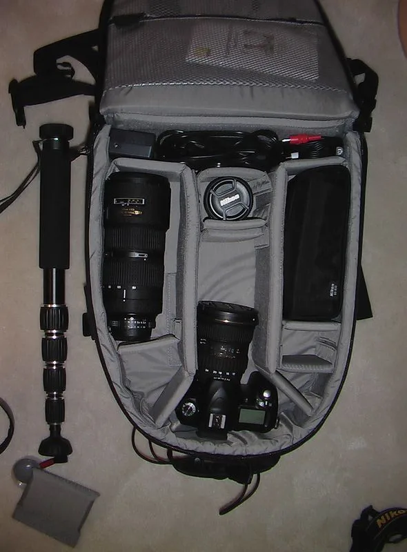 Lowepro CompuTrekker AW, photograph by Guest, photo 1