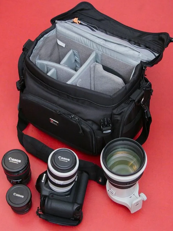 Lowepro Magnum 200 AW, photograph by Guest, photo 4