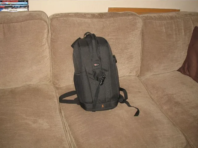 Lowepro Flipside 200, photograph by Guest, photo 3
