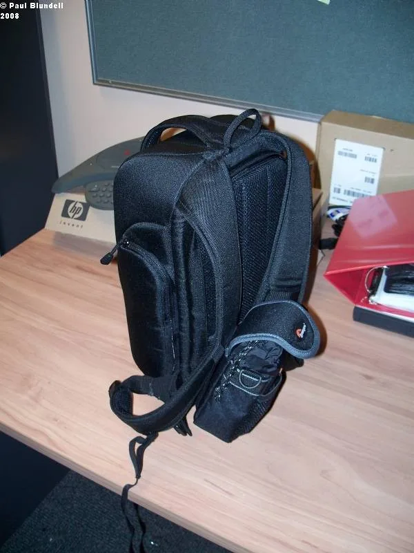 Lowepro Flipside 200, photograph by Guest, photo 2