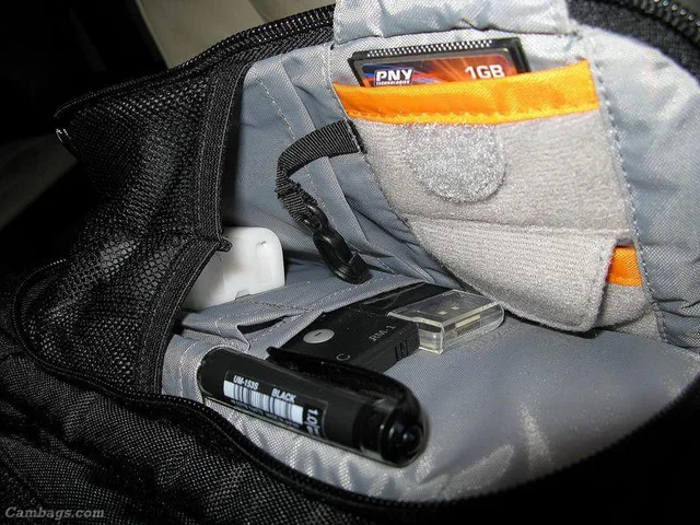 Lowepro Flipside 200, photograph by Guest, photo 5