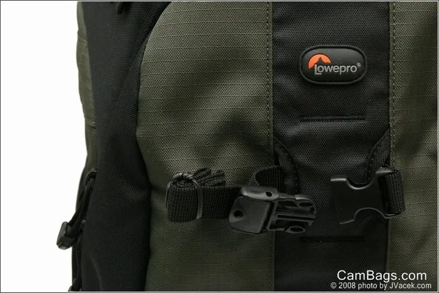 Front buckle for securing tripod