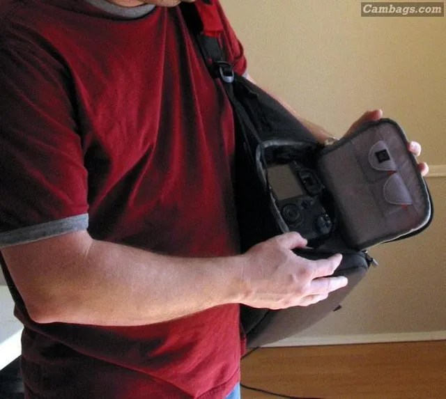 Lowepro FastPack 200, photograph by Guest, photo 4
