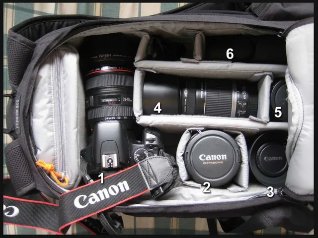 Lowepro Flipside 300, photograph by Guest, photo 1