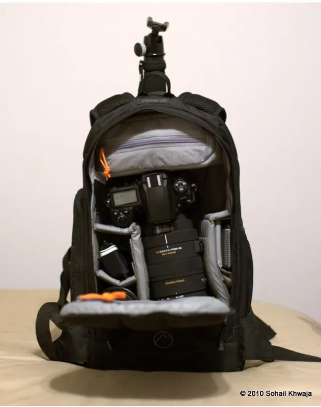 Lowepro Flipside 300, photograph by Guest, photo 1
