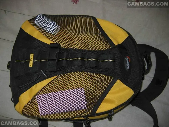 Lowepro DryZone 100 AW, photograph by Guest, photo 1