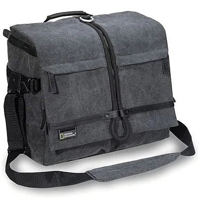 National Geographic NGW2160 Walkabout Medium Satchel
