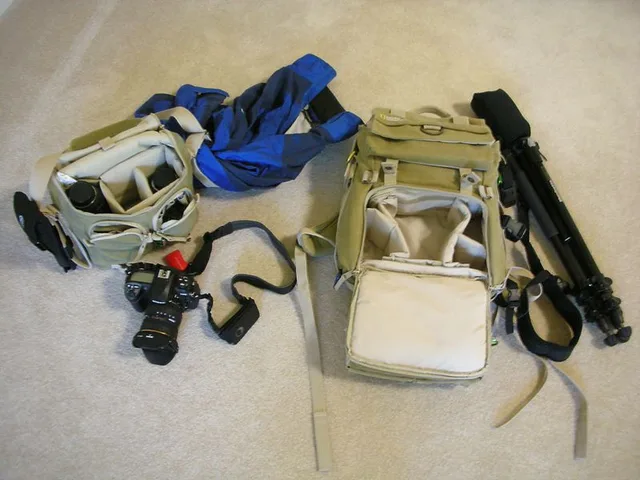 National Geographic Midi NG 2345, photograph by Guest, photo 2