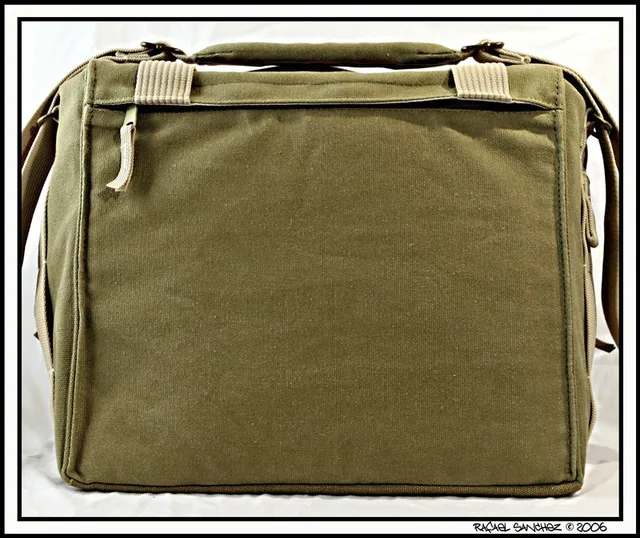National Geographic Medium shoulder bag NG-2475, photograph by Guest, photo 1