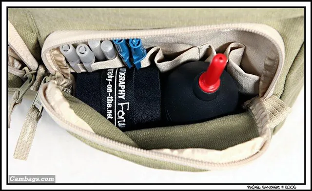 National Geographic Medium shoulder bag NG-2475, photograph by Guest, photo 4