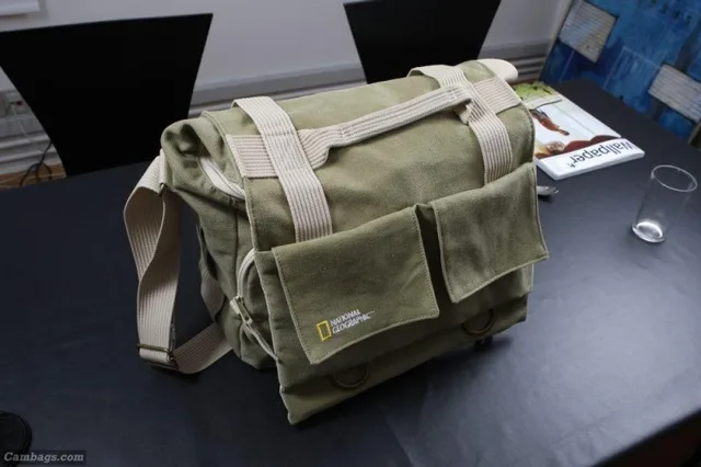 National Geographic Medium shoulder bag NG-2475, photograph by Guest, photo 3