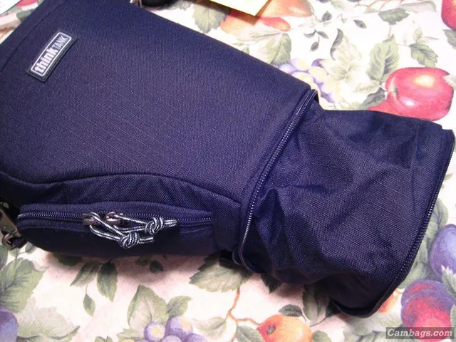 Think Tank Photo Holster 20, photograph by Super User, photo 2