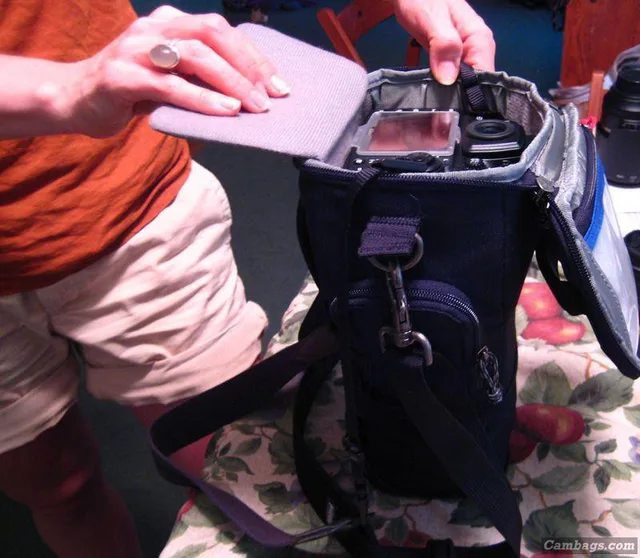 Think Tank Photo Holster 20, photograph by Super User, photo 5